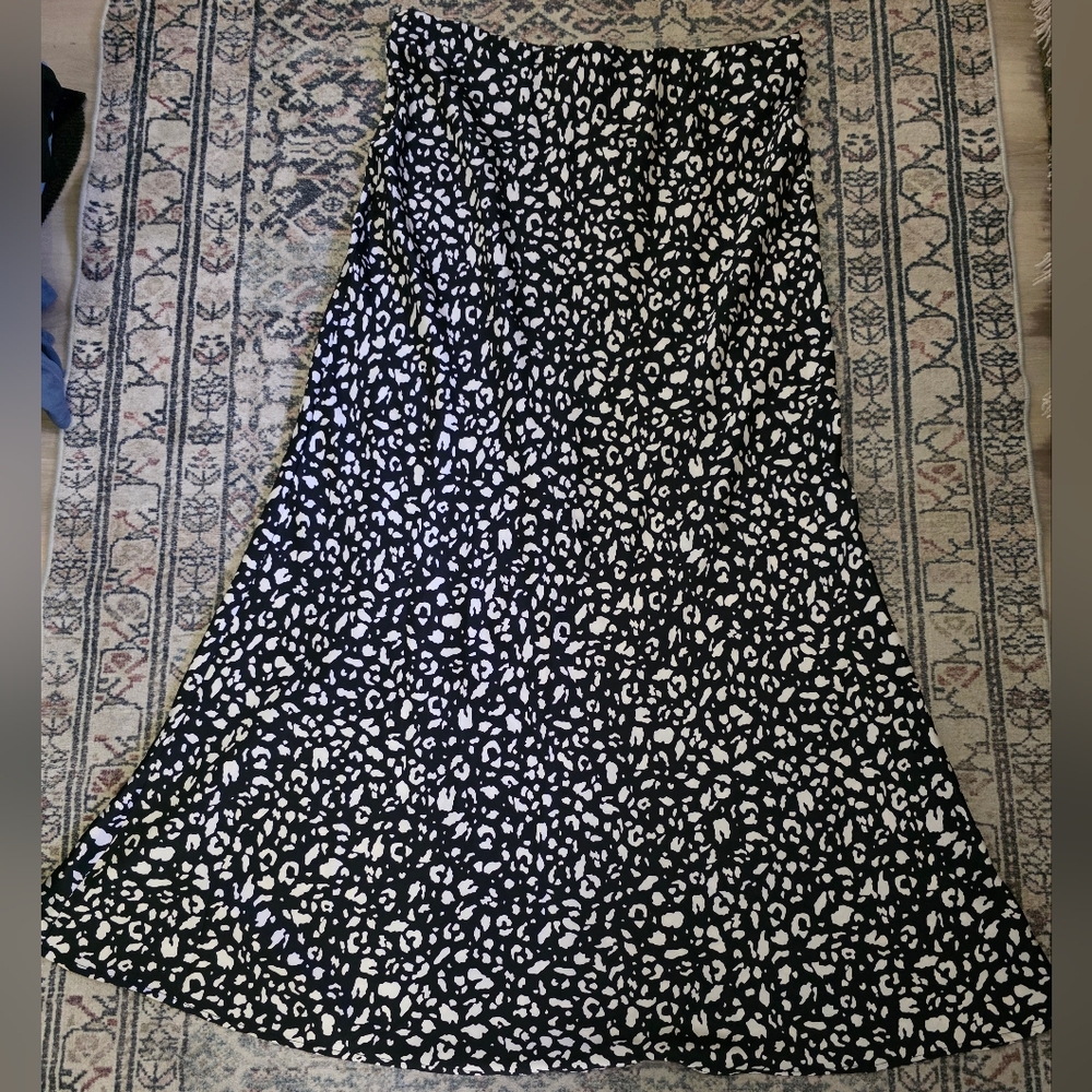 Black & White Maxi Patterned Skirt